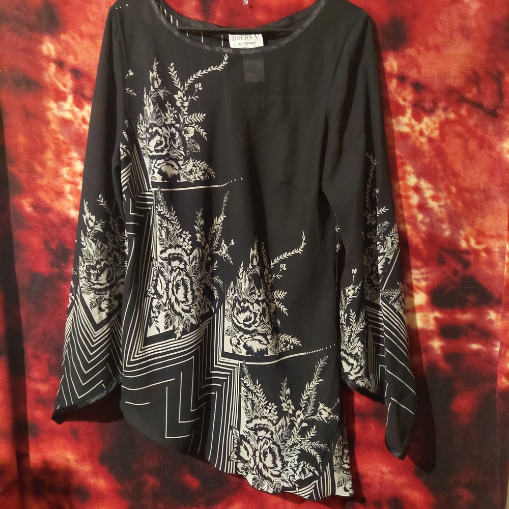 Black and Gray White Sheer Chiffon Asymmetrical Geometric Moody Floral Blouse